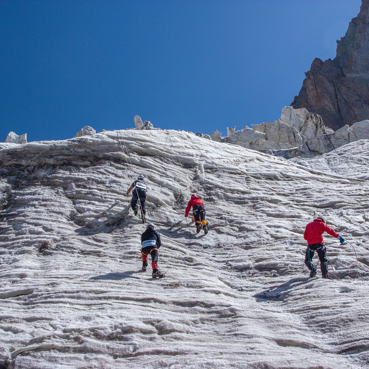 Ice climbing Dolomiti.me